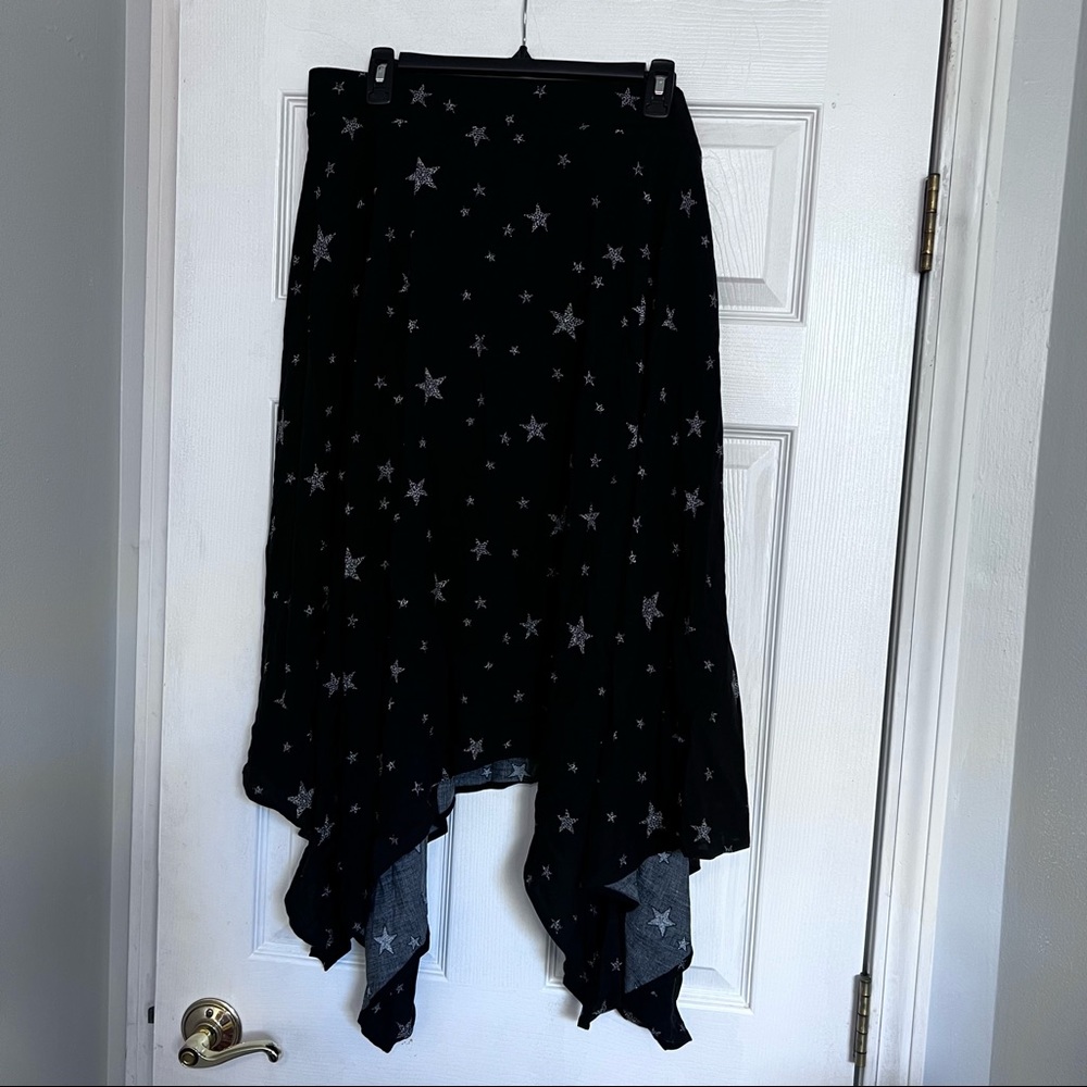 Star hankerchief skirt